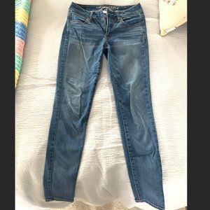 American Eagle Super Stretch Jegging